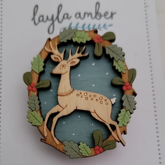 Deer Brooch - Multicolor - Picture 1 of 5